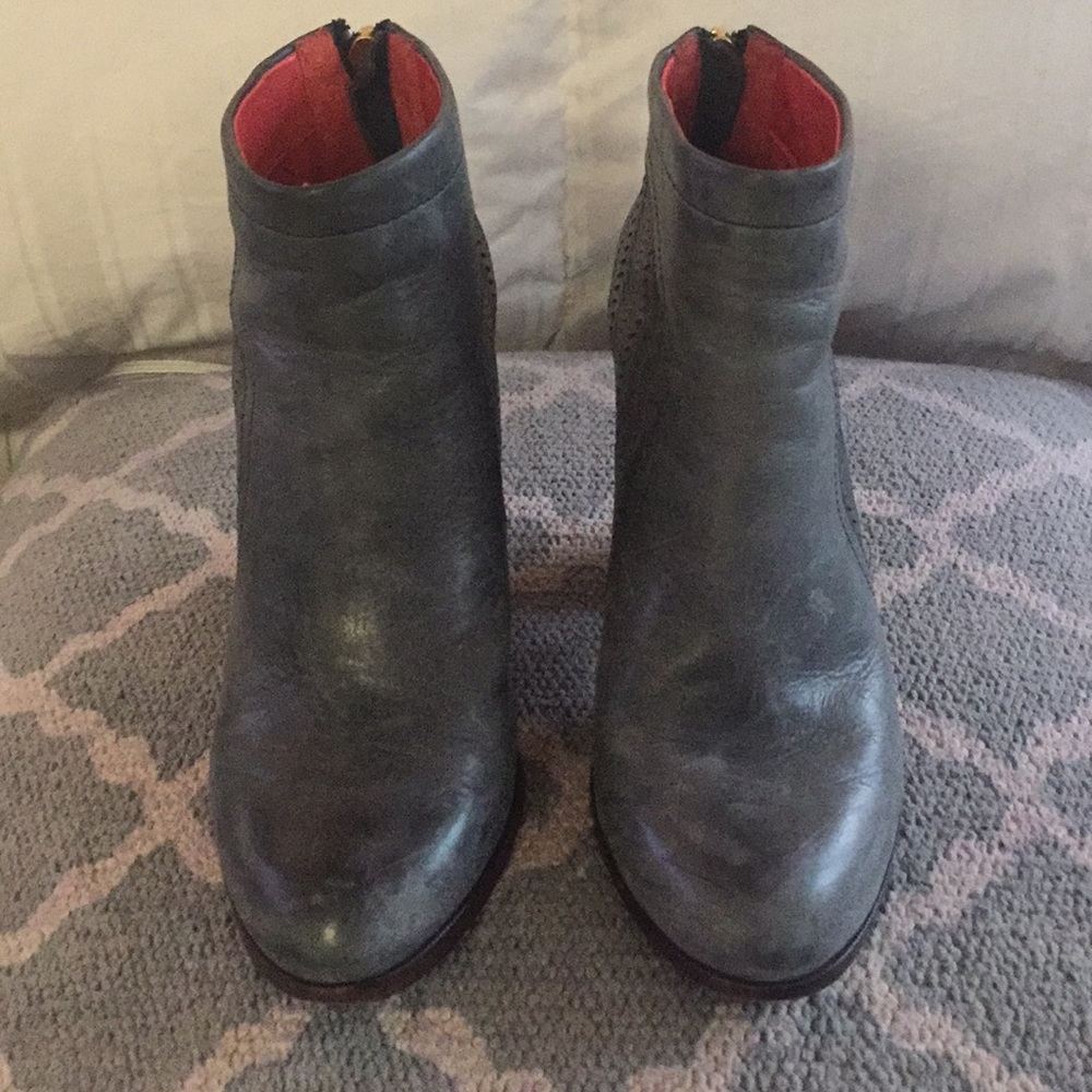💯COACH Honey Soft Waxy Leather Booties 6M
